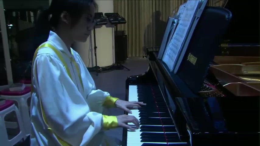 颂主歌